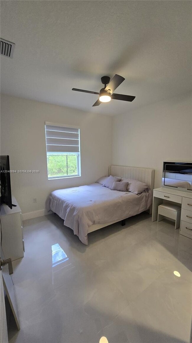 Photo - 2248 SE 30th St Unit 1