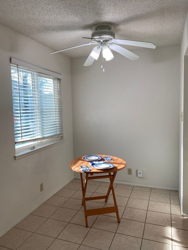 Photo - 614 17th St Unidad Apt 02