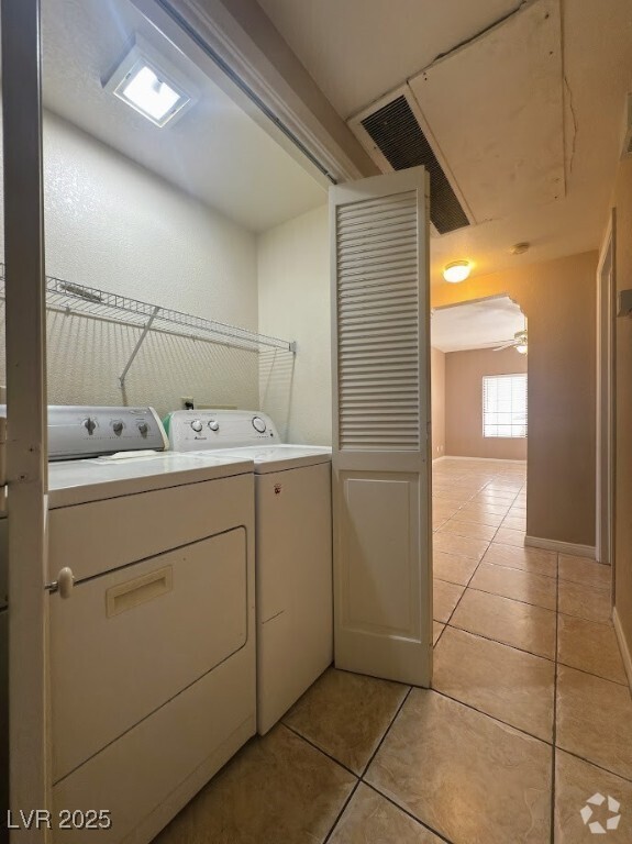 Building Photo - 1403 Santa Margarita St Unit D Rental