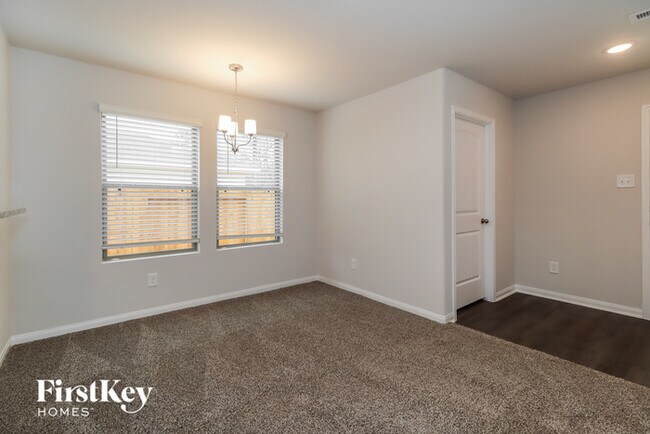 Photo - 25621 Roy Rogers Ct