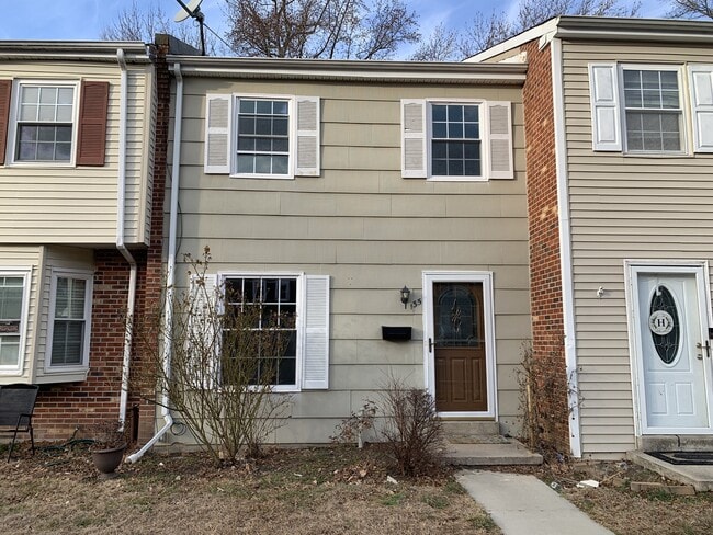 Building Photo - 135 Old Forge Dr