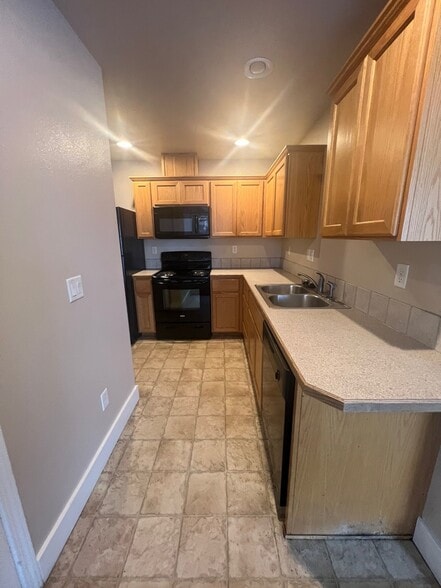 Great 3 bedroom in Central Meridian