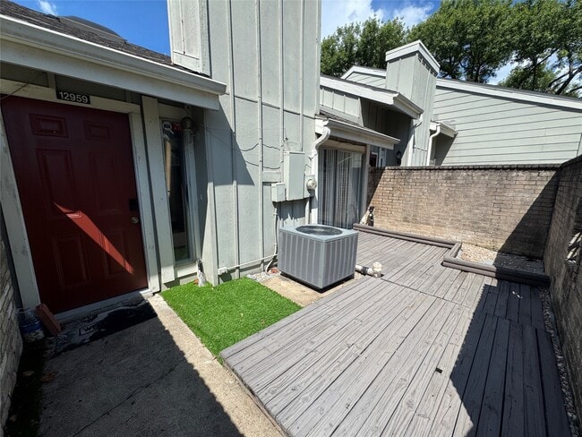 Photo - 12959 Wirevine Ln