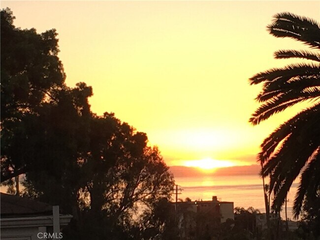 Photo - 460 St Ann's Dr