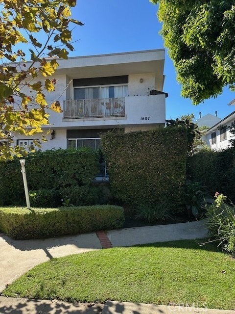 Building Photo - 1607 Greenfield Ave Unit 4