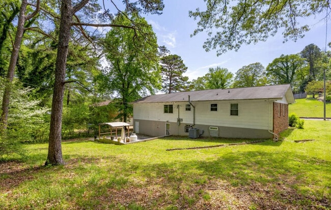 Photo - 2314 Green Forest Ln