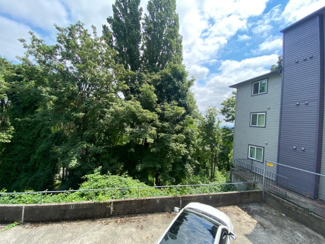 Photo - 4636 22nd Ave NE Unidad 4