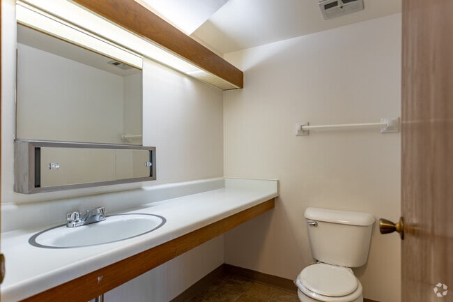 3BR, 1.5BA - Diamond