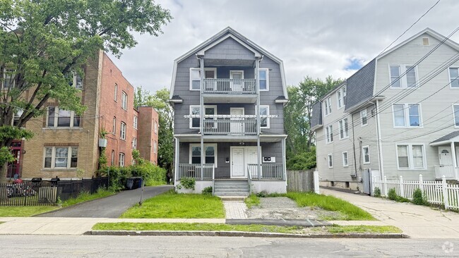 Building Photo - 173 Westland St Rental