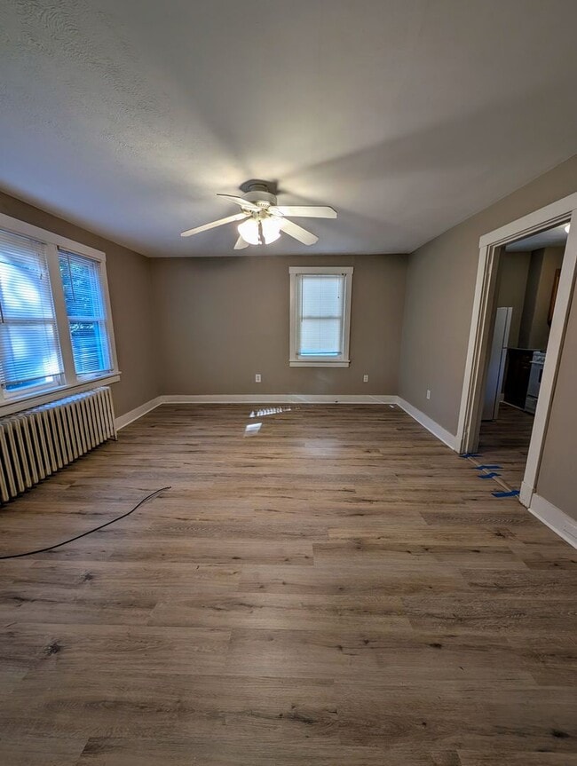 Building Photo - 1666 Crafton Blvd Unit 2