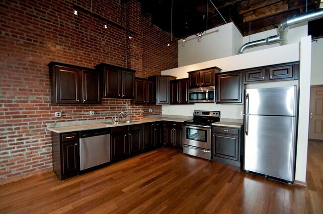 Building Photo - Union Biscuit Warehouse 207 Unit UB 208