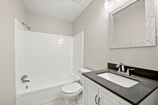 Photo - 9219 Baronne Dr