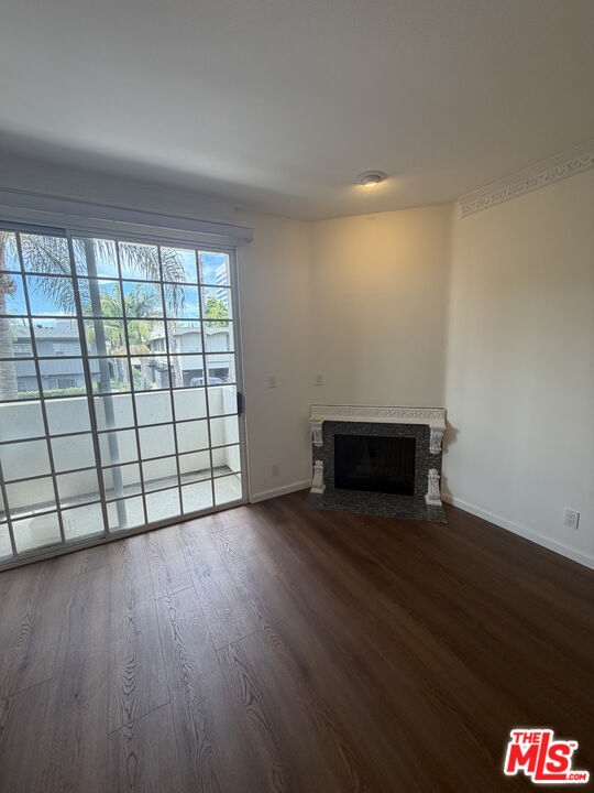 Photo - 1240 Amherst Ave Unidad 101