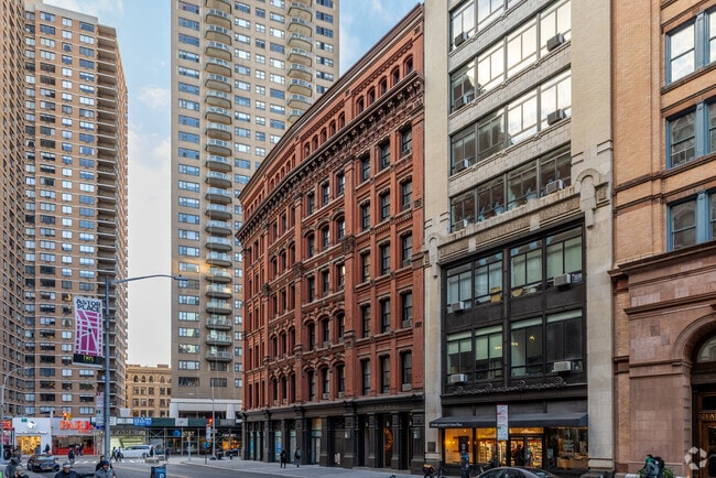 Photo - 1 Astor Pl