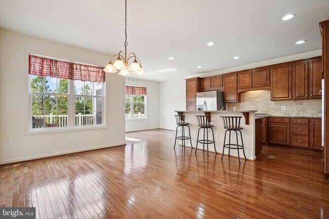 Photo - 41685 St Albans Terrace