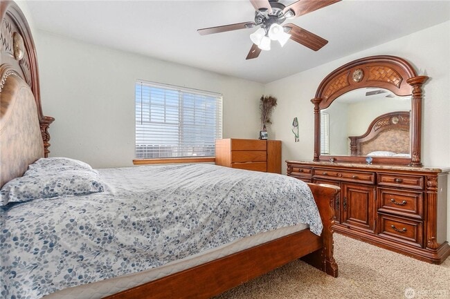 Photo - Beautiful Three Bedroom House in Lynden Fo...