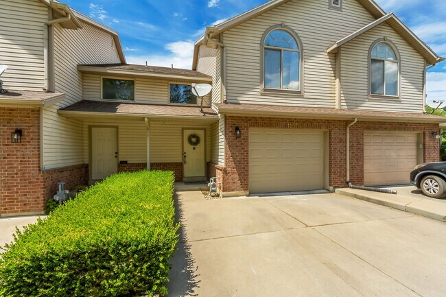 1137 Holmes Creek Ln