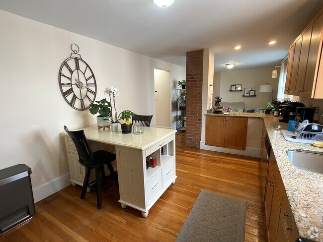 Building Photo - 78 Ten Hills Rd Unit 1 Rental