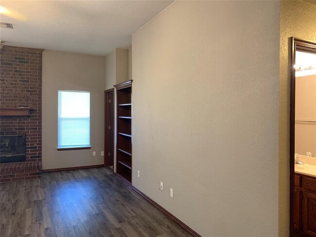 Photo - 2909 Sandstone Dr