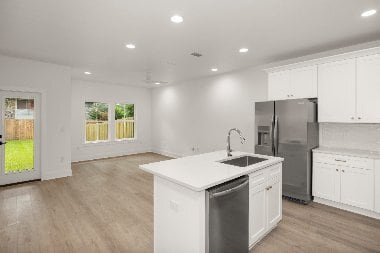 Photo - 1302 Keturah St