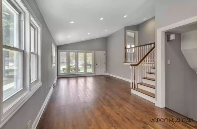 Photo - 496 E Butterfield Rd