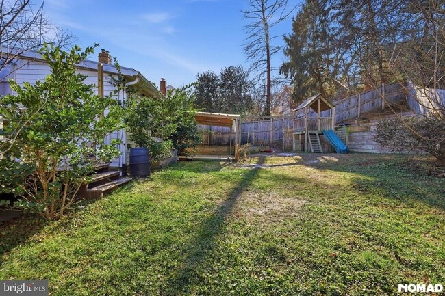 Photo - 303 Mansfield Rd