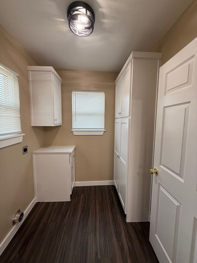 Photo - Newly Remodeled 2 Bedroom-1 Bath House