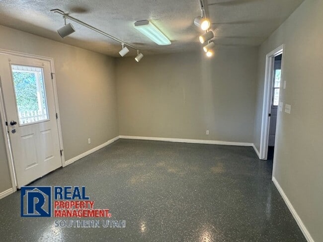 Photo - Updated 1 Bedroom apartment in Veyo