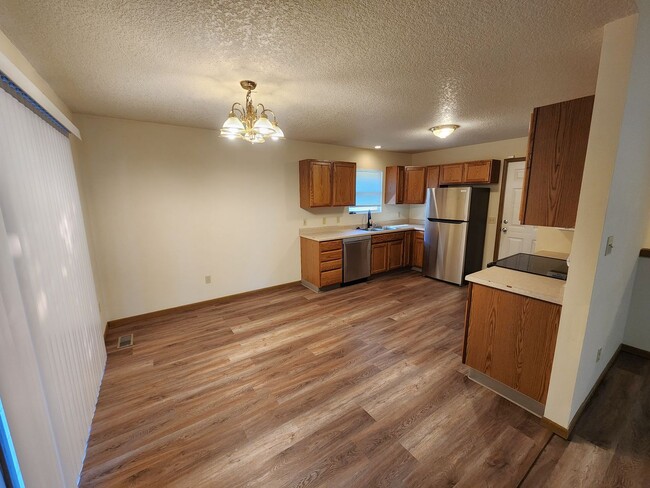 Photo - Great 3BR 2BTH Rancher Near Lake Shawnee
