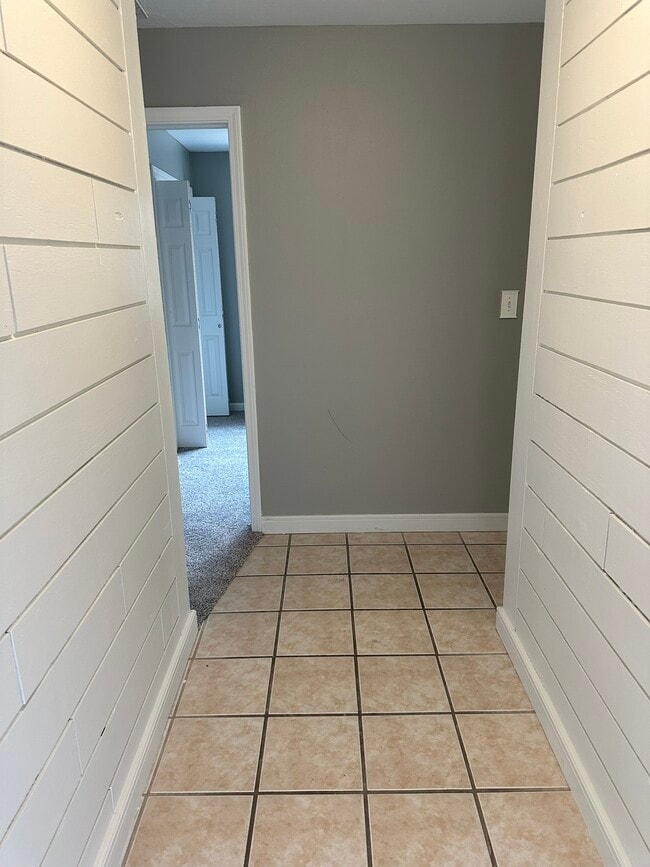 Photo - 220 W Ridge Rd