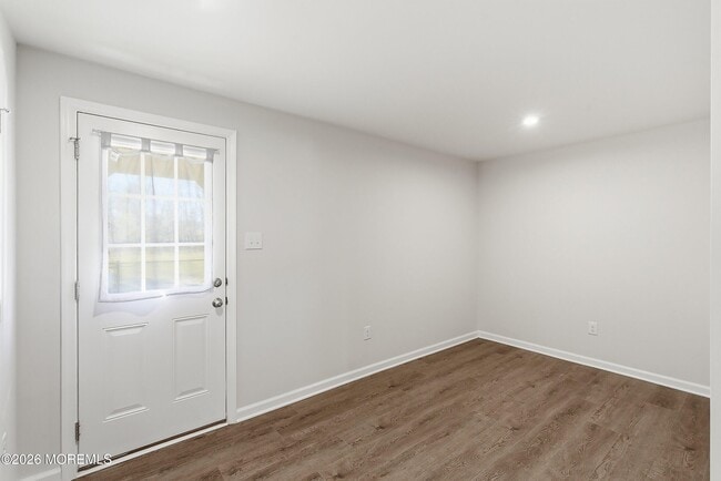 Photo - 604 Cyprus Ct