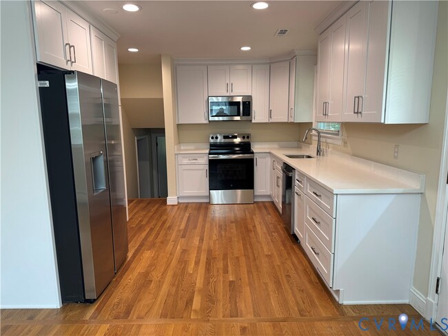 Photo - 9504 Ridgefield Rd