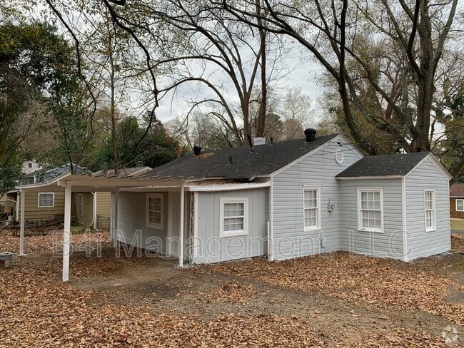 Building Photo - 4692 Beecher St Rental