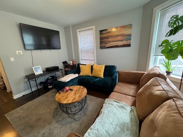 Photo - 1431 N Springfield Ave Unit #2