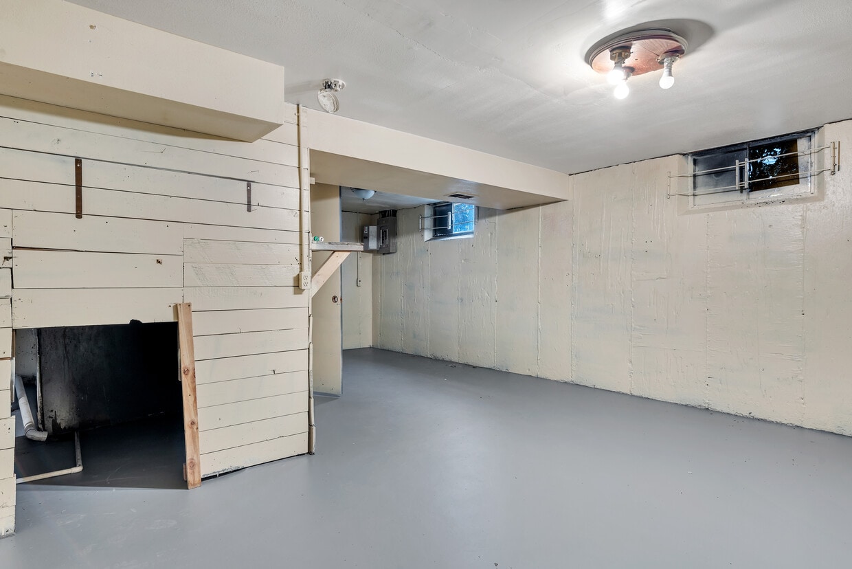 Photo - 247 Midlothian Rd (St. Louis, MO)