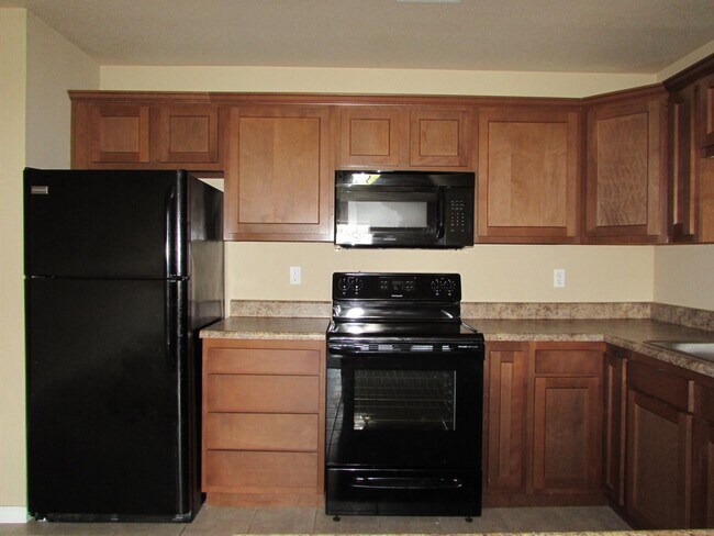 Photo - 190 Lyle Curtis Cir Unit B