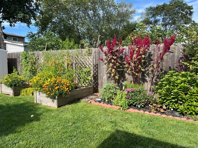 Photo - 32 Lloyd Ave