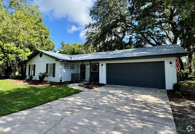 Building Photo - 3 Bedroom , 2 Bath home with office!