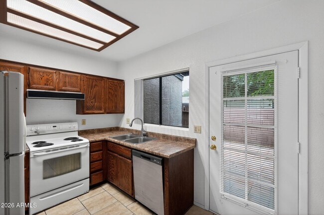 Photo - 7801 N 44th Dr