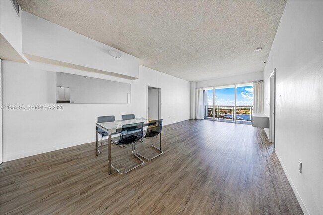 Photo - 20515 E Country Club Dr Unit PH-42