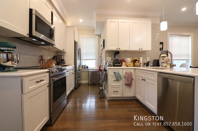 Photo - 17 Walk Hill St Unidad 1R