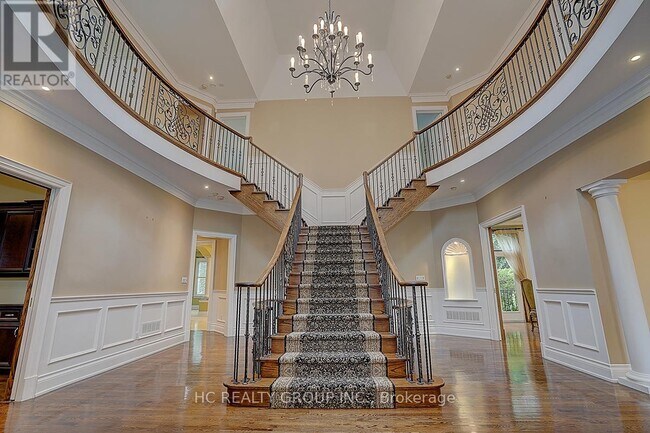 Photo - 193 The Bridle Path