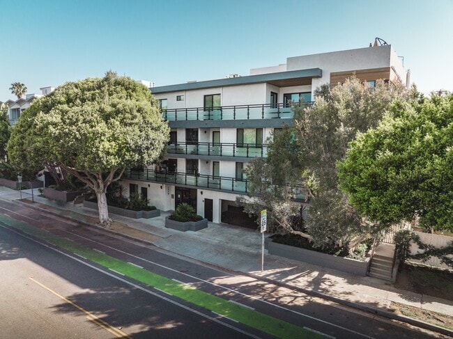 Photo - 1115 SM Apartments