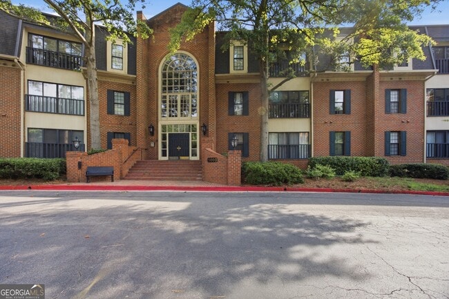 Building Photo - 23117 Plantation Dr NE Unit 117
