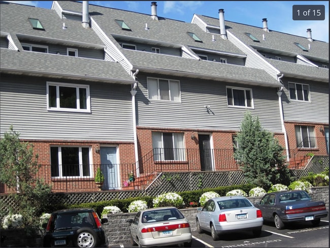 Building Photo - 61 Grove St