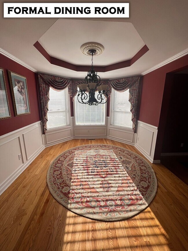 Photo - JUST REDUCED!! Ready for MOVE IN!!!! Desi...