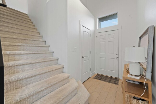 Photo - 2657 N Elm Dr