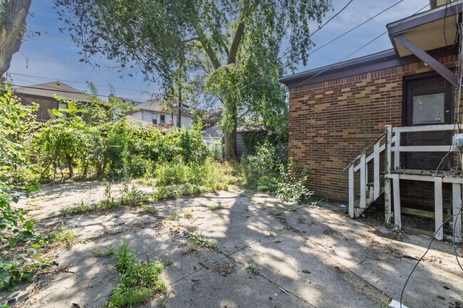 Photo - 17328 Indiana St