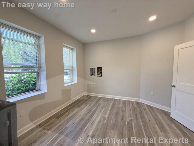 Photo - 74 Kirkland St Unidad #1