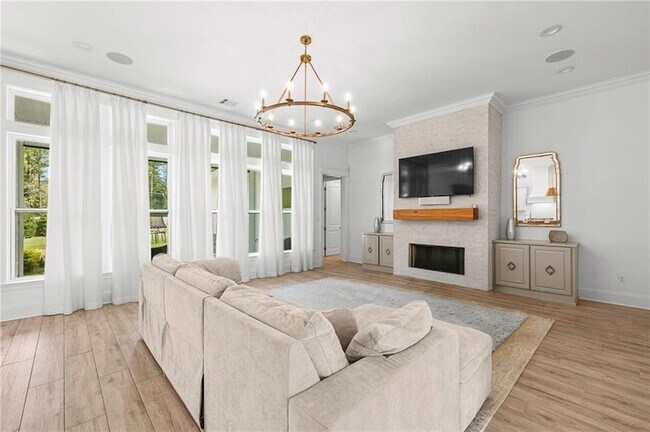 20138 Brentwood Dr